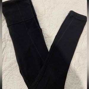 Athleta Salutation Stash Pocket Tight